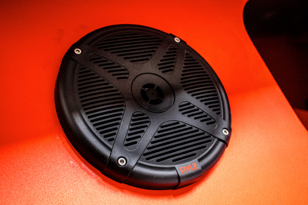 Integrated Bluetooth speakers